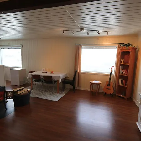 1 Soverom Med 2 Soveplasser, Benytt Alt I Huset Med Meg Og Andre Gjester Bed & Breakfast Fedje