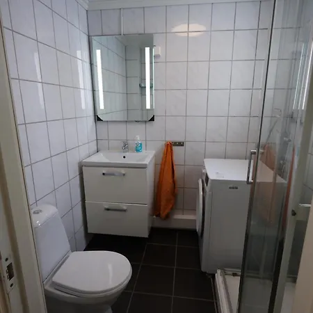 1 Soverom Med 2 Soveplasser, Benytt Alt I Huset Med Meg Og Andre Gjester Bed & Breakfast